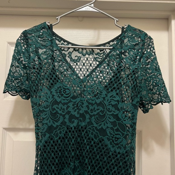 Donna Ricco Emerald Green Bodycon Lace Silhouette Sheath Dress with Slip, size 2 - Picture 3 of 6